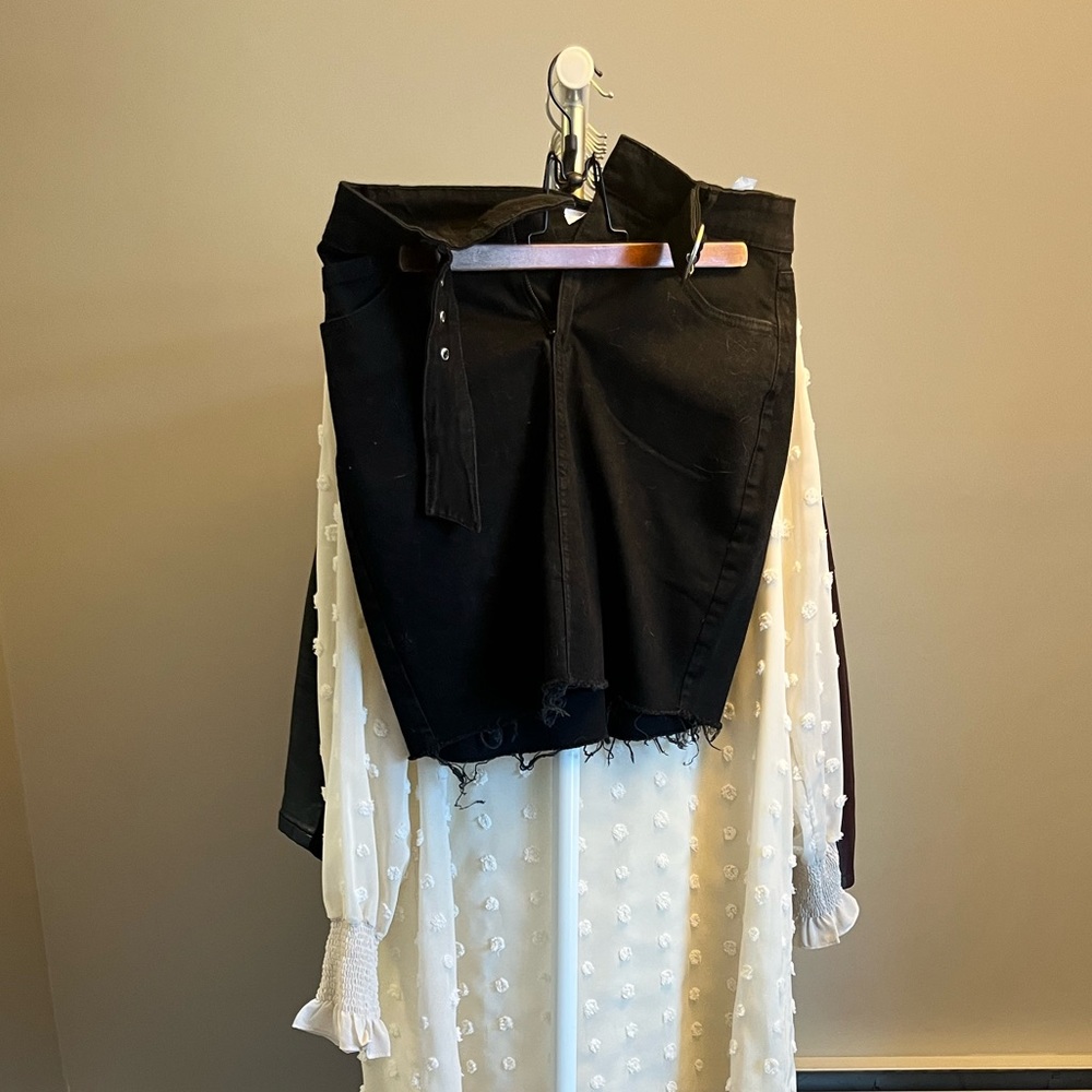 Dynamite Jean Mini Skirt (size M)